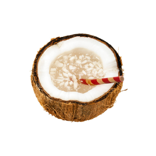Orzechy kokosowe izolowane na białym - Zdjęcie, obraz