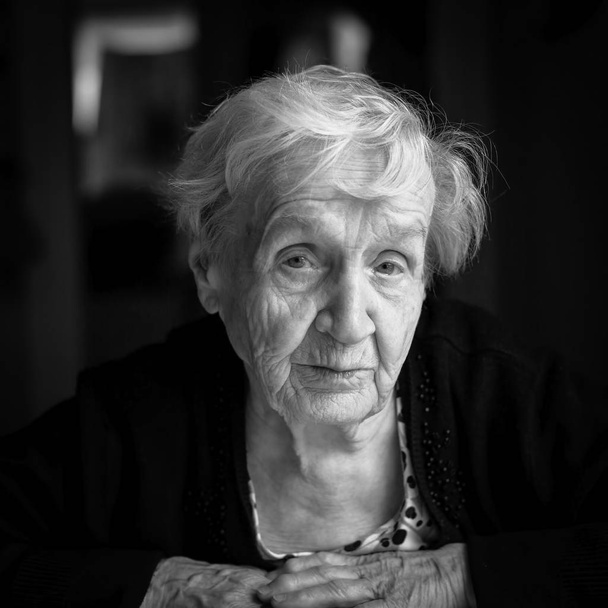 portrait of an elderly woman - Photo, Image