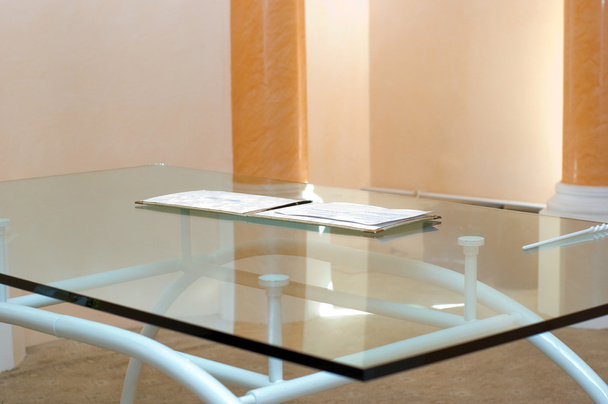 glazen tafel - Foto, afbeelding