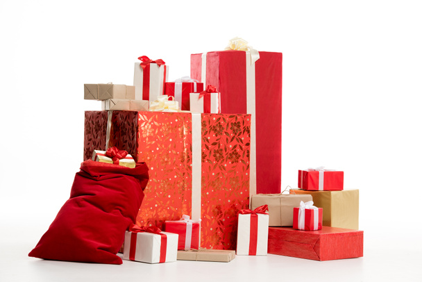 Montón de regalos de Navidad
 - Foto, Imagen