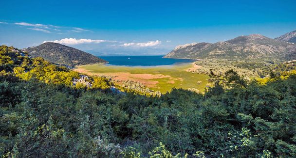 λίμνης Σκάνταρ στο Μαυροβούνιο - Φωτογραφία, εικόνα