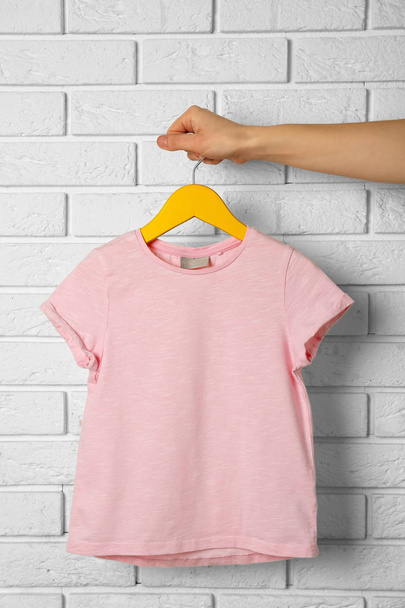 Blank pink t-shirt  - Foto, Imagem