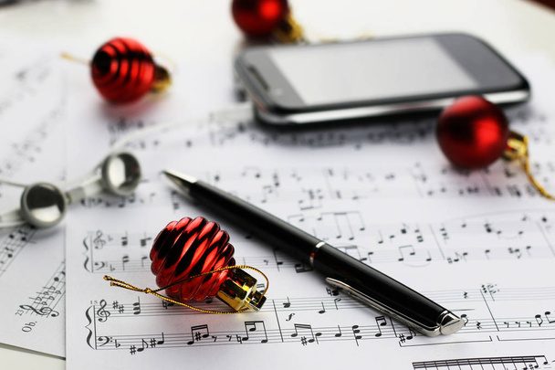 notes and Christmas balls - Photo, Image