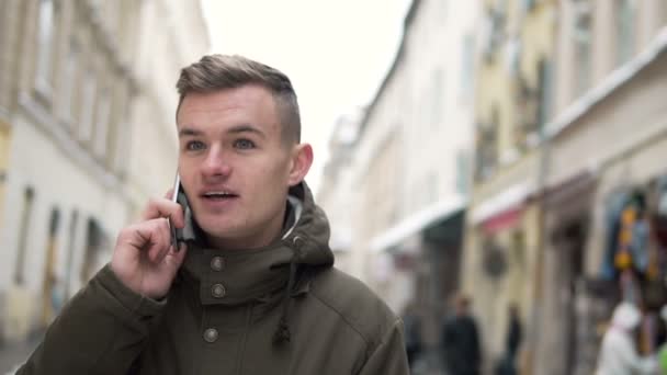 Teenager Man Talking by Phone - Materiaali, video