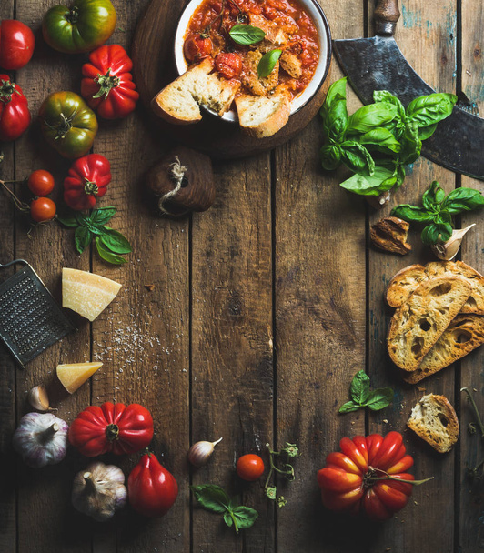 Italian roasted tomato and garlic soup  - Zdjęcie, obraz