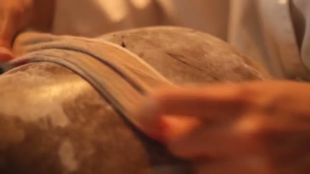 afslijping en polijsten van de vaas - Video