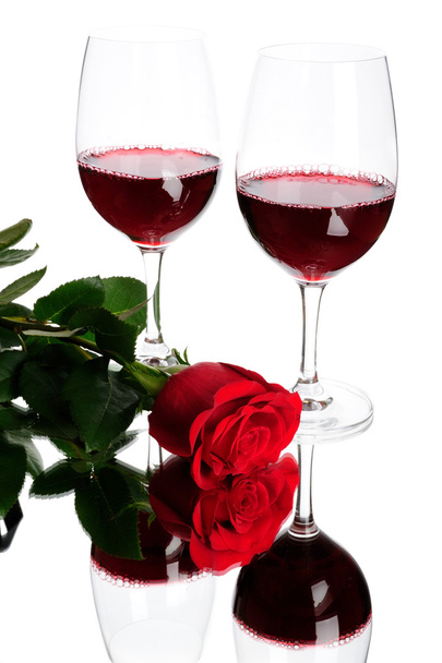 Red wine and rose - Фото, зображення