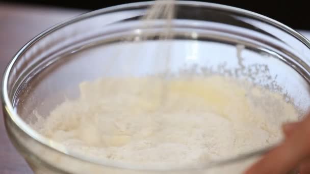 dough mixing with the corolla - Filmati, video