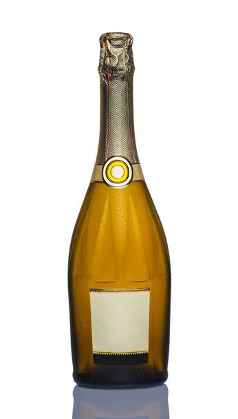 Closed bottle of champagne  - Foto, Imagen