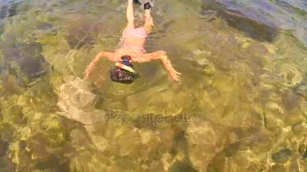 Two teenagers dive into the sea 2 - Footage, Video