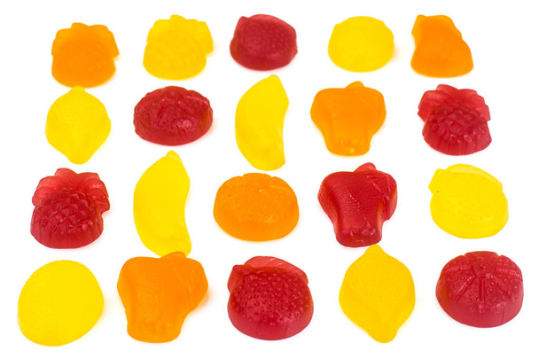 Gelatina doce na forma de frutas
 - Foto, Imagem