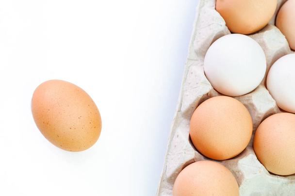 Fresh Eggs on White Background - Valokuva, kuva