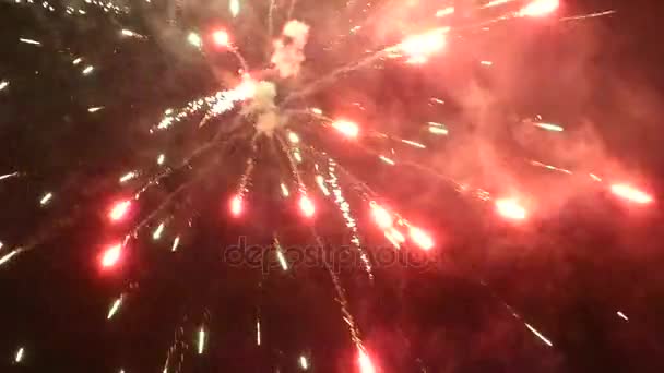 Silvesterfeuerwerk am Nachthimmel - Filmmaterial, Video