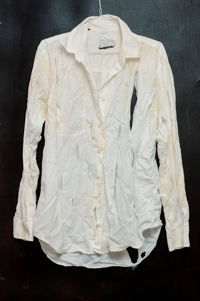 Grunge λευκό πουκάμισο - Φωτογραφία, εικόνα