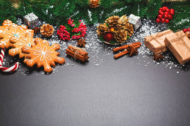 Galletas de Navidad con dulces
 - Foto, imagen