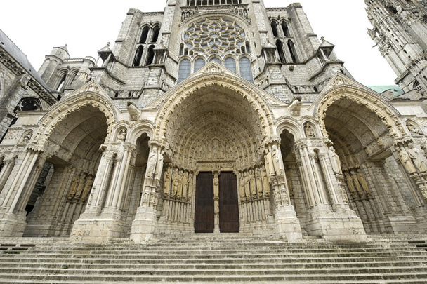 Chartres - façade de la cathédrale
 - Photo, image