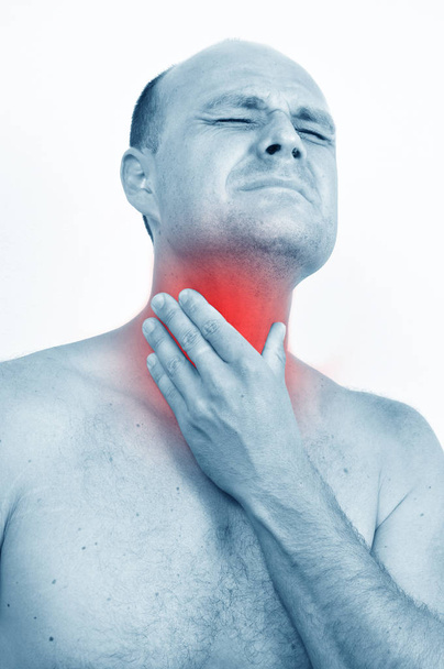 Concepto de dolor de garganta
 - Foto, imagen