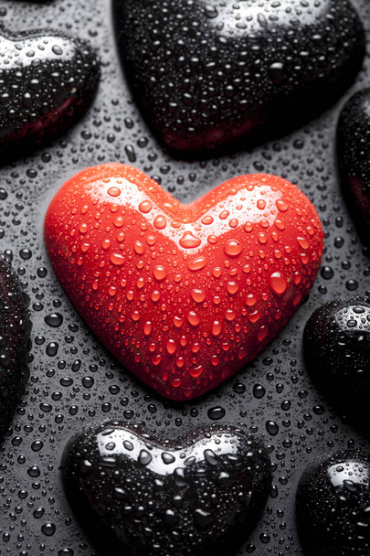 Red valentines hearts on black background - Foto, Bild