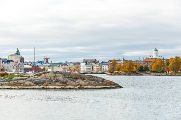 Helsinki city view ősszel - Fotó, kép