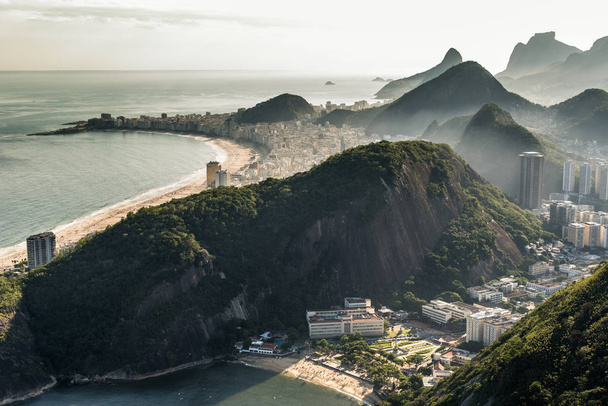 Вид на побережье Рио-де-Жанейро
  - Фото, изображение