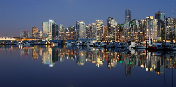 Vancouver notte in centro, Canada BC
 - Foto, immagini