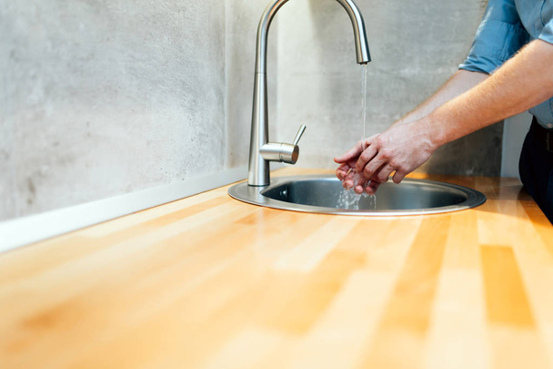 Washing hands keeps bacteria away - Foto, afbeelding