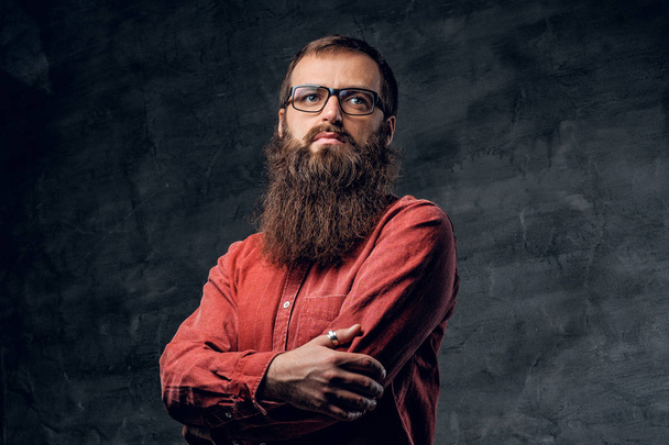 Hombre hipster barbudo con gafas
 - Foto, imagen