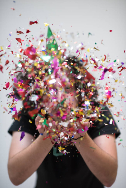 confetti man on party - Фото, зображення