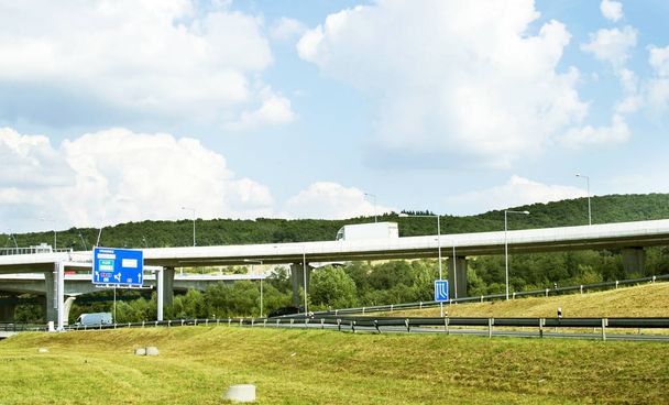 Mehrbrücken mit Asphaltstraßen  - Foto, Bild