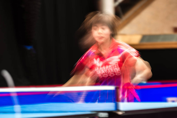 Sakura Mori (JPN) vs Jihee Jeon (KOR) in the table tennis tourna - Фото, изображение
