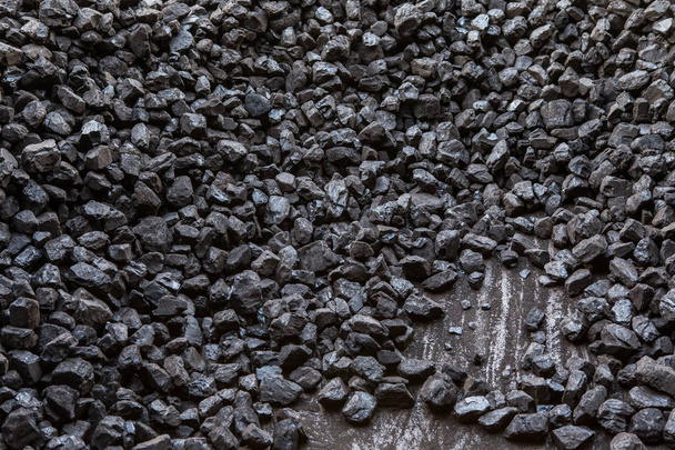 Una pila de carbón marrón
 - Foto, Imagen