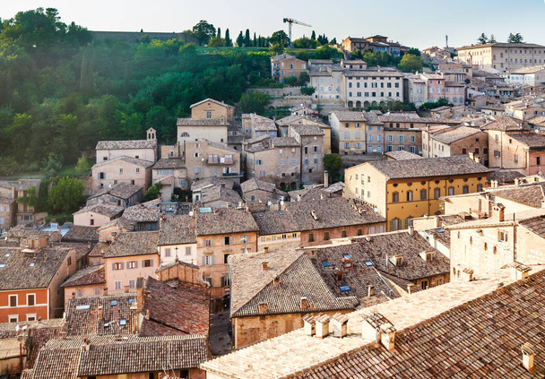 Kilátás Urbino északi részén. Olaszország, Marche, Pesaro Urbino - Fotó, kép