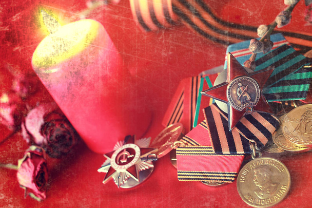 Ретро-эффект на состав медалей Великой Отечественной войны
 - Фото, изображение