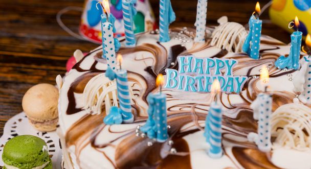 Close up of lettering 'happy birthday' on homemade birthday cake - Fotó, kép