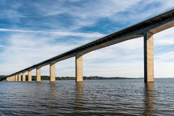 Pont du fjord Vejle
 - Photo, image