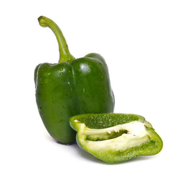 Свіжі овочі солодкий перець або болгарський перець ізольовані на білому
 - Фото, зображення