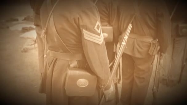 Wojna domowa żołnierzy przenieść do formacji (materiały Archiwum wersji) - Materiał filmowy, wideo