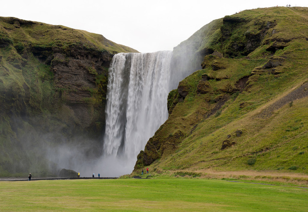 アイスランド - アイスランド南部 - 滝スコウガ滝 - 写真・画像