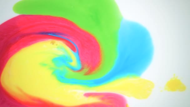 Beautiful movement of bright colors on a white background - Footage, Video