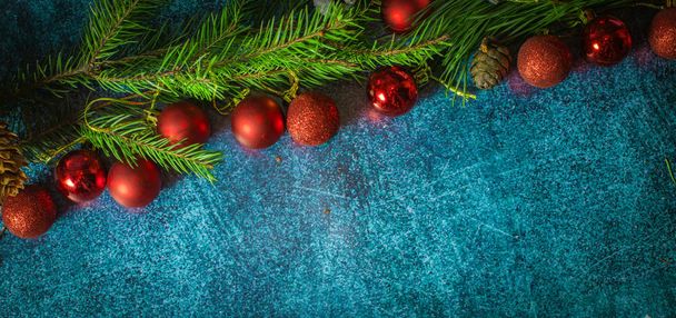 Vánoční ozdoby s světla a dary. Pohled shora - Fotografie, Obrázek