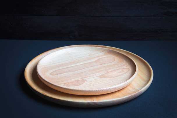 Dřevěná deska na dřevěný stůl - Fotografie, Obrázek