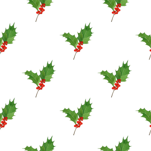 Winternahtloses Muster mit Stechpalmen und Blättern in Aquarell auf weißem Hintergrund. Weihnachtlicher Hintergrund. - Foto, Bild