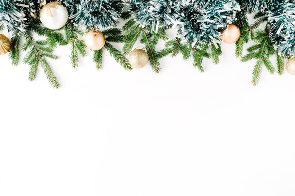 モミの枝とクリスマス組成 - 写真・画像