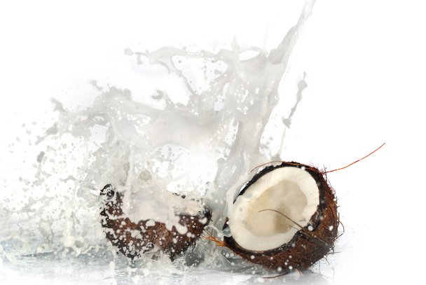 Cracked coconut - Foto, afbeelding