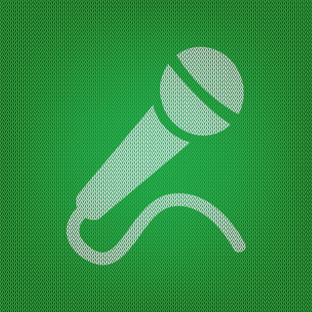 Microfono segno illustrazione. icona bianca sulla maglieria verde o
 - Vettoriali, immagini