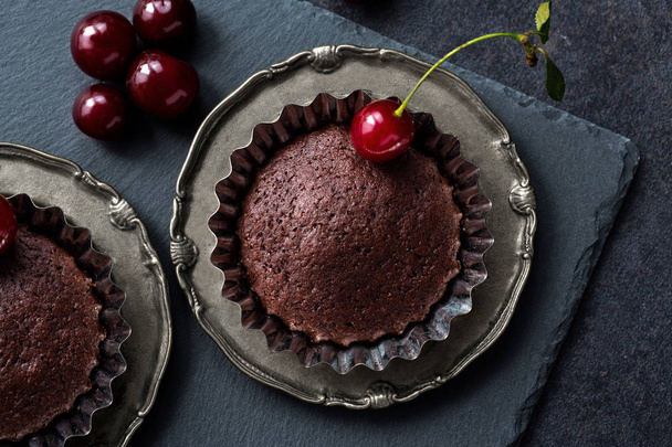 dark chocolate muffin - Foto, imagen