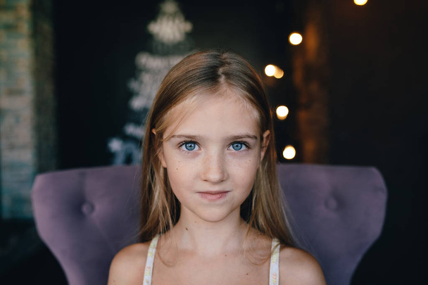 Portrait of a cute little girl - Photo, Image