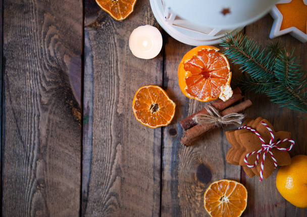 Vánoční složení. Vánoční cukroví, mandarinky, skořice, fest - Fotografie, Obrázek