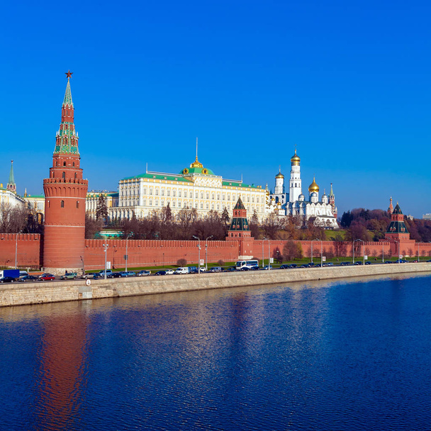Moskovan joen rantakatu Kremlin kanssa, Venäjä
 - Valokuva, kuva