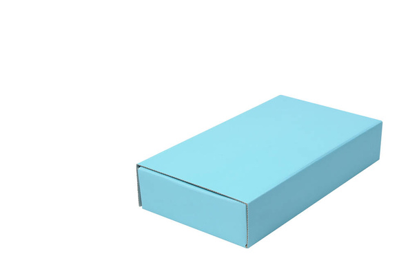 Світло-синя коробка на білому тлі
 - Фото, зображення